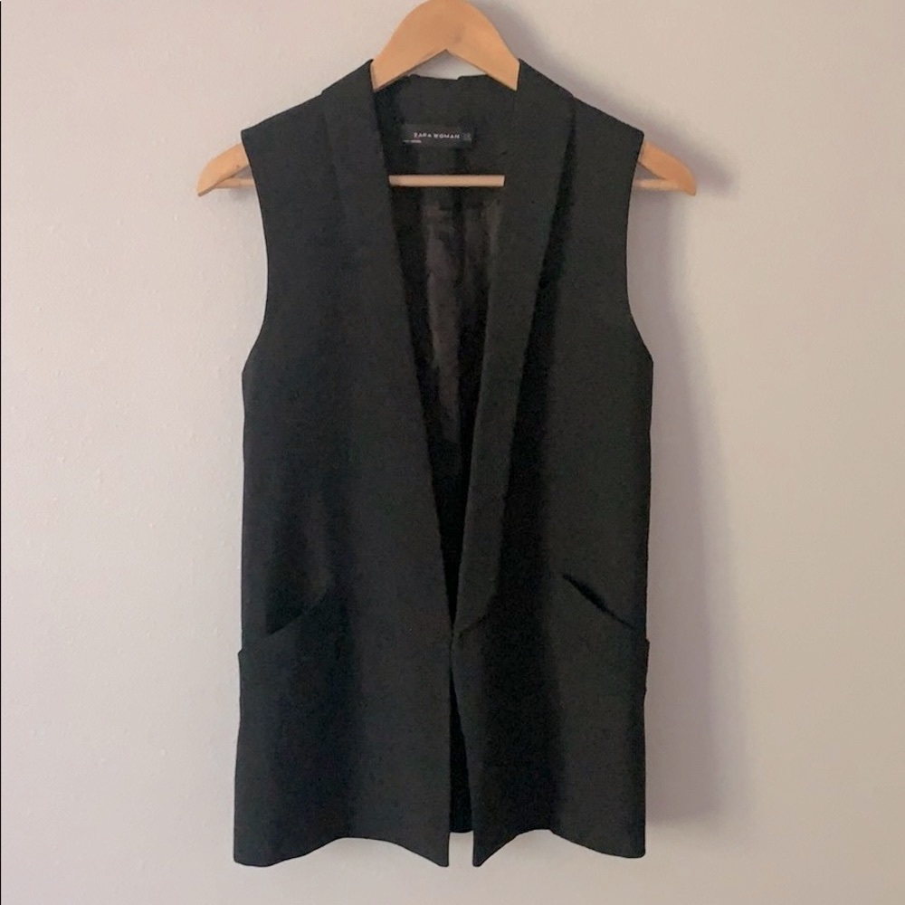 Zara Black Sleeveless Vest